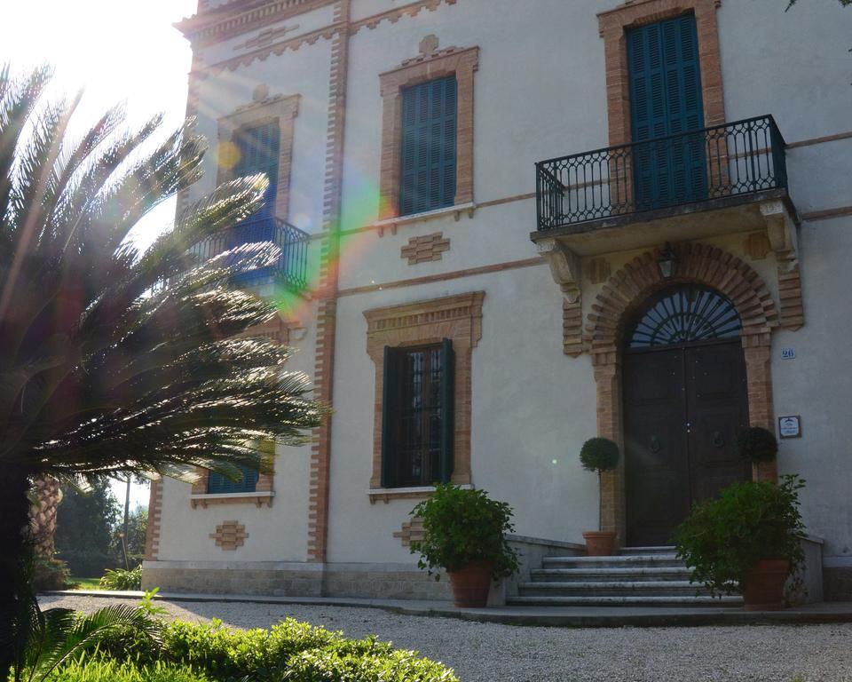 Villa Montanari Rosati Порто-Сан-Джорджо Экстерьер фото