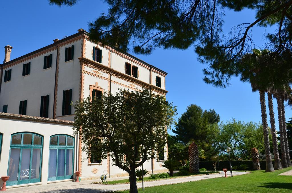 Villa Montanari Rosati Порто-Сан-Джорджо Экстерьер фото